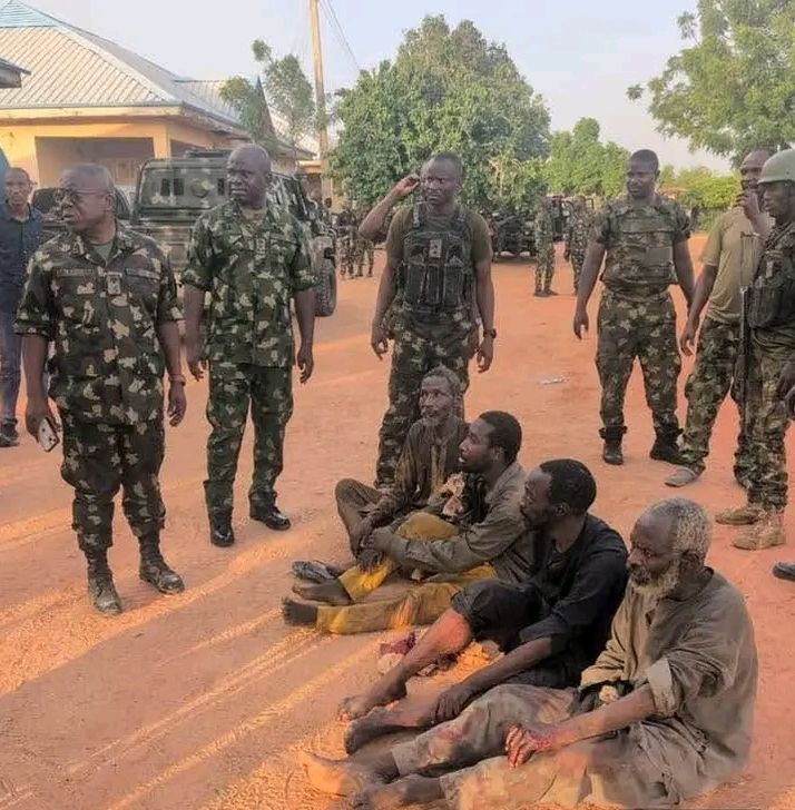 Sojoji sun ceto sauran mutane 4 da aka yi garkuwa da su tare da marigayi Manjo janar Rabe Abubakar