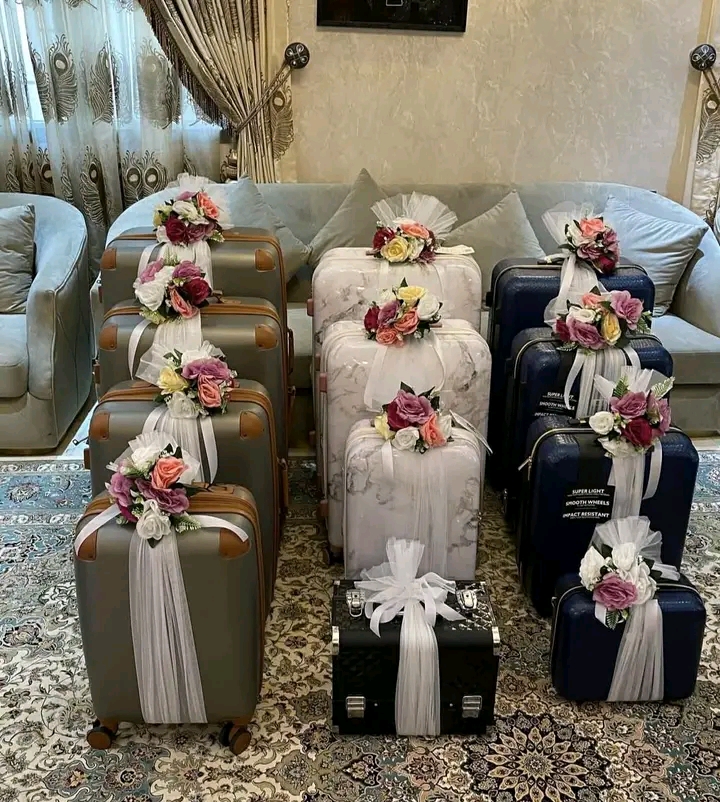 An hana kai kayan lefe da jerin gwanon motoci lokacin kai amarya a yankin Gwuiwa na jihar Sokoto