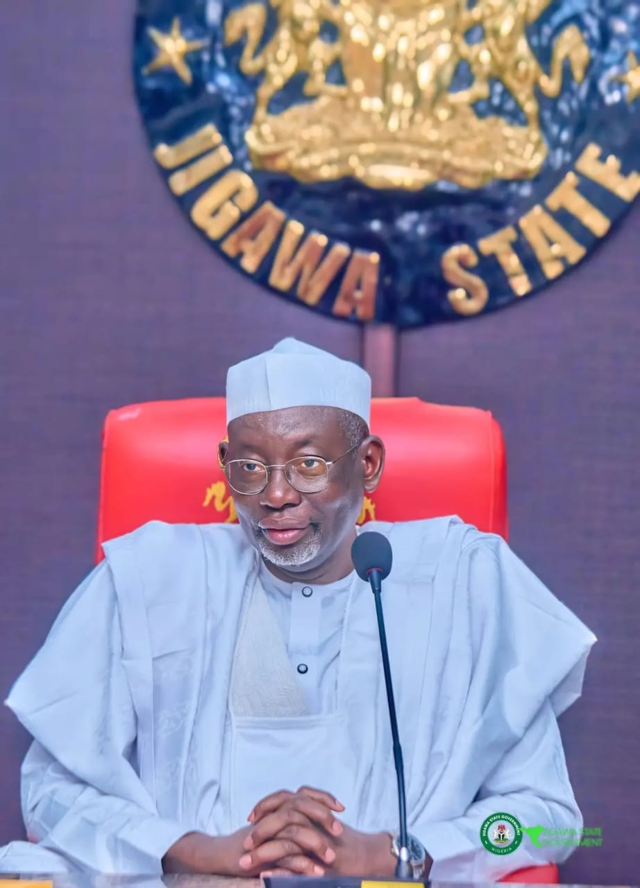 Gwamnan jihar Jigawa Malam Umar Namadi ya kaddamar sanya hanu kan dokar wayar da kan matasa illar ta'ammali da kayan maye da kuma canja halayya.